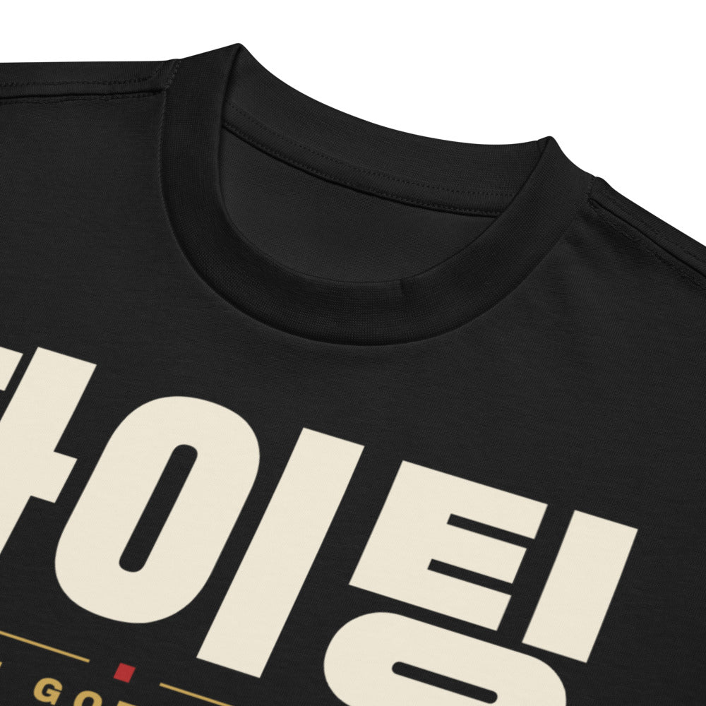 Close-up of the 화이팅 print and collar